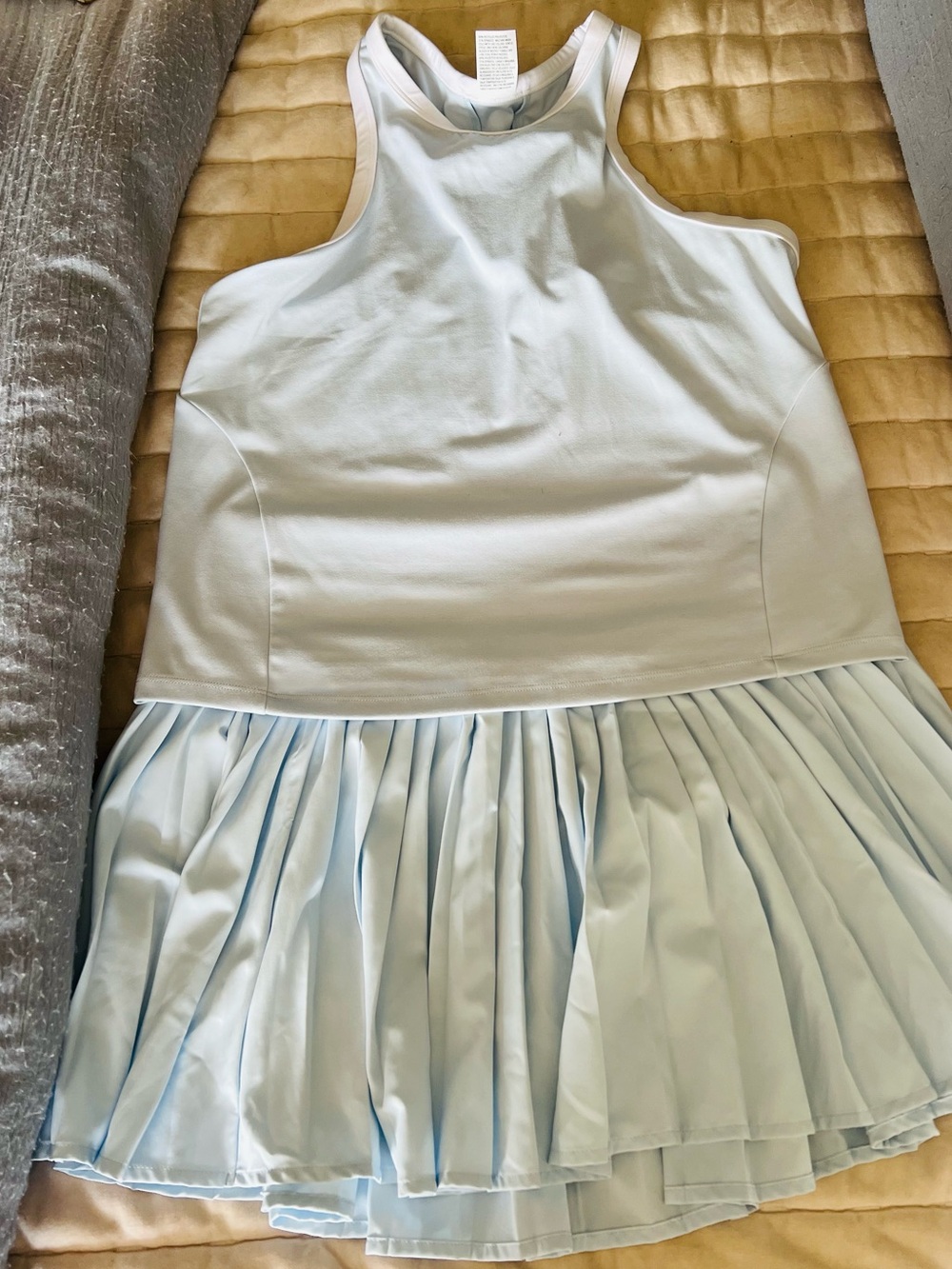 all in motion Blue Pleated Skirt Large with matching tank XL tennis pickleball